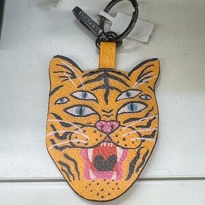 Min & Mon Multicolor Tiger Keychain